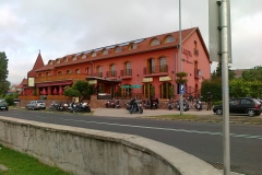 20120610383
