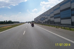 k1600_100_0528