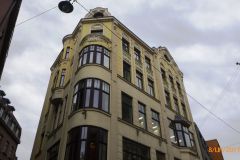 p1240855