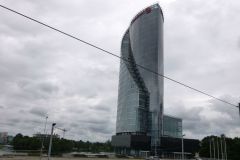 p1240916