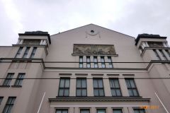 p1240938
