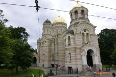 p1240947