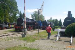 p1200043